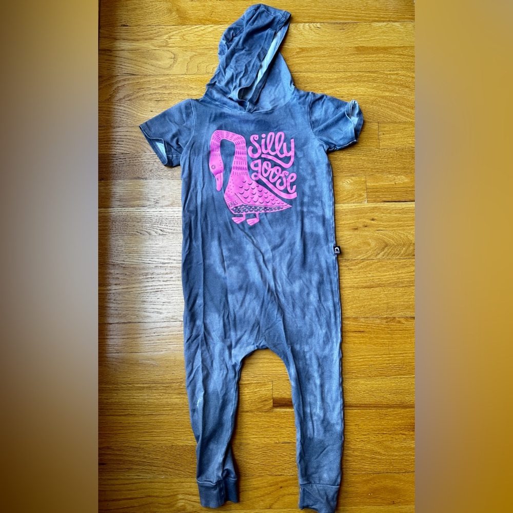 Perfect condition Rags romper. Size 5/6.